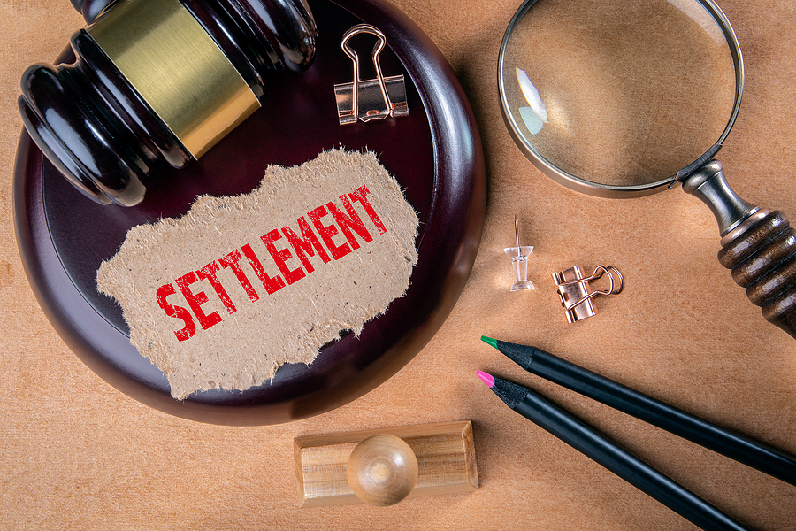 Should I Accept the First Settlement Offer After a Phoenix Car Accident